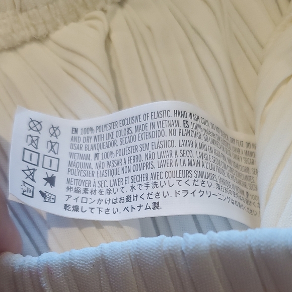 Forever 21 Cream Wide Leg Pants with Flowing Fit - Picture 5 of 6